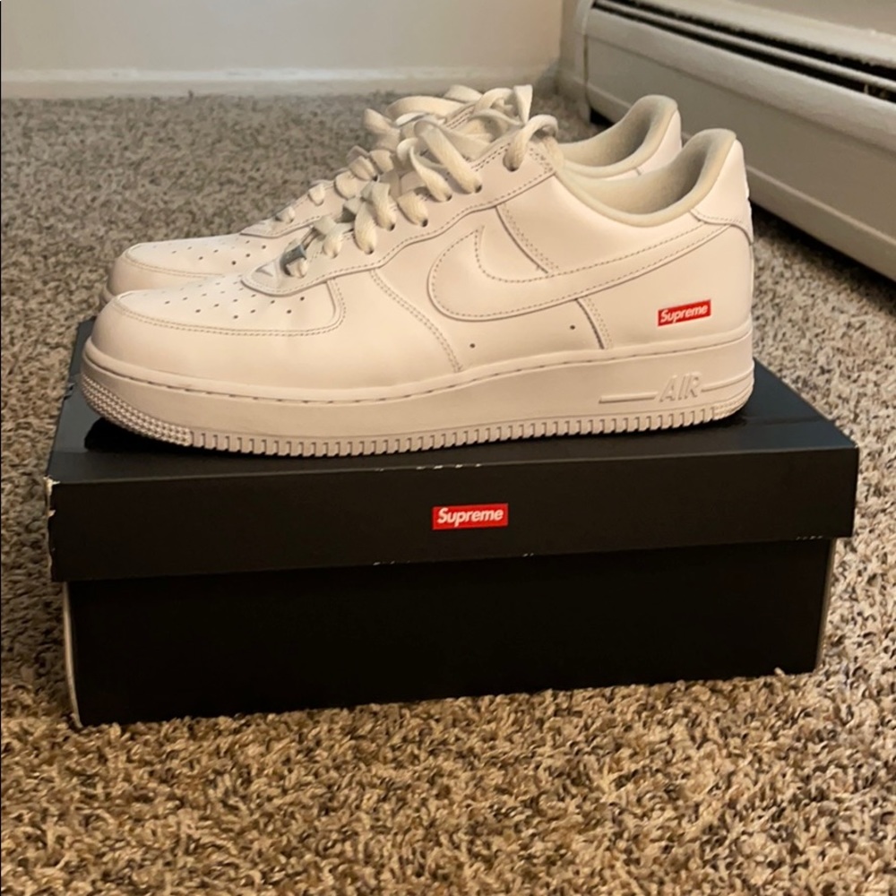 Nike Air Force 1 (AF1) Low Supreme White